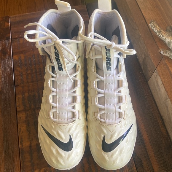 Men’s white Nike force savage pro football cleats - Picture 3 of 11